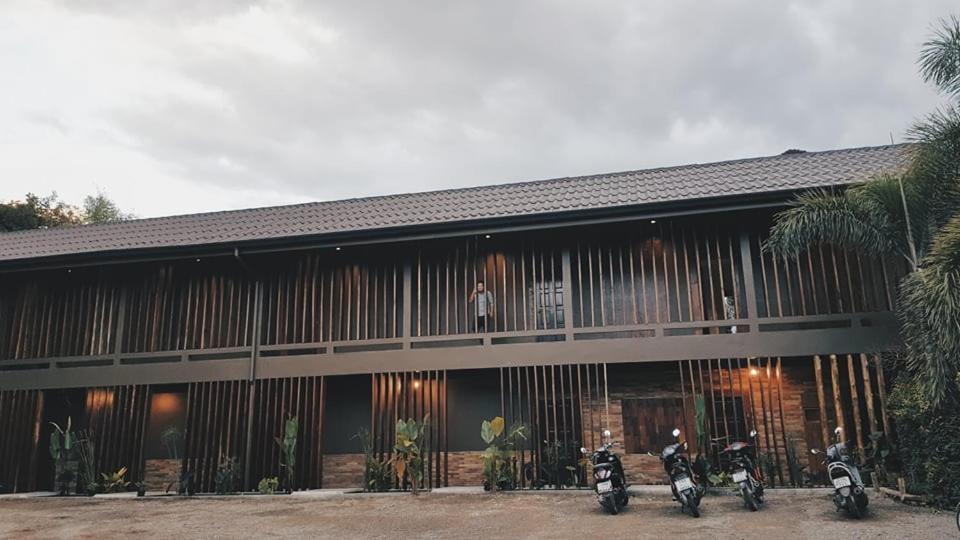 Yayo Coffee And Bed Chiang Rai Exterior photo