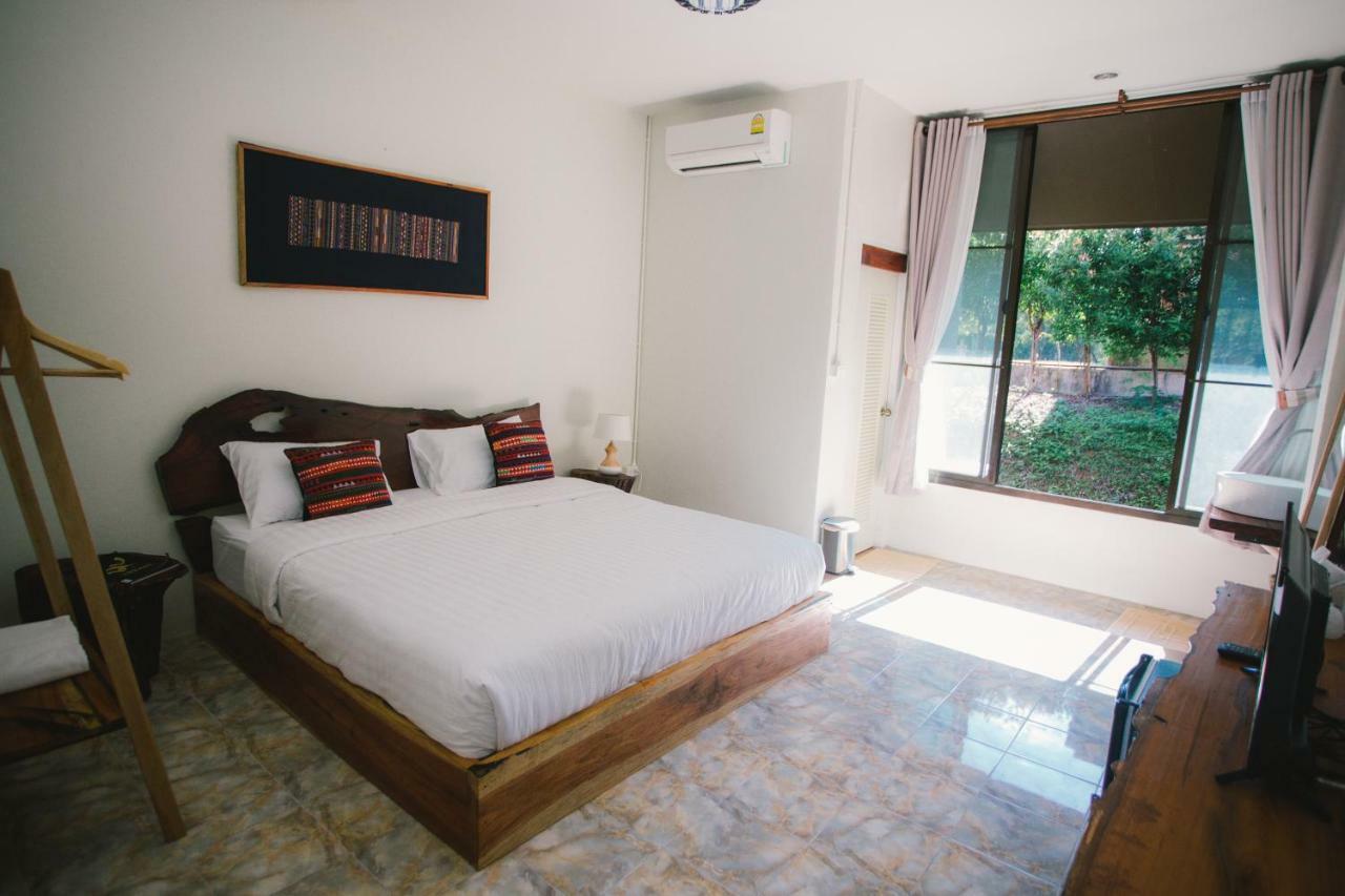 Yayo Coffee And Bed Chiang Rai Exterior photo